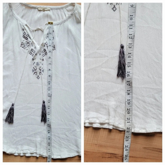 Mystree-  White Emroidered Lightweight Short Sleeve Top with Collar Tie - Picture 9 of 9